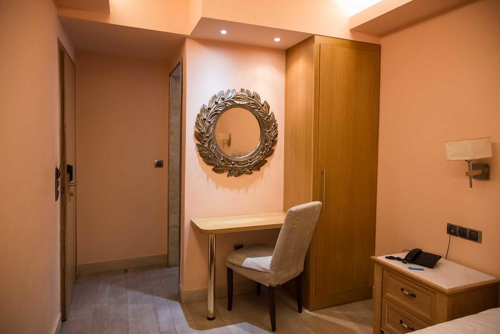 Hotel Maroussi Athens Exterior photo